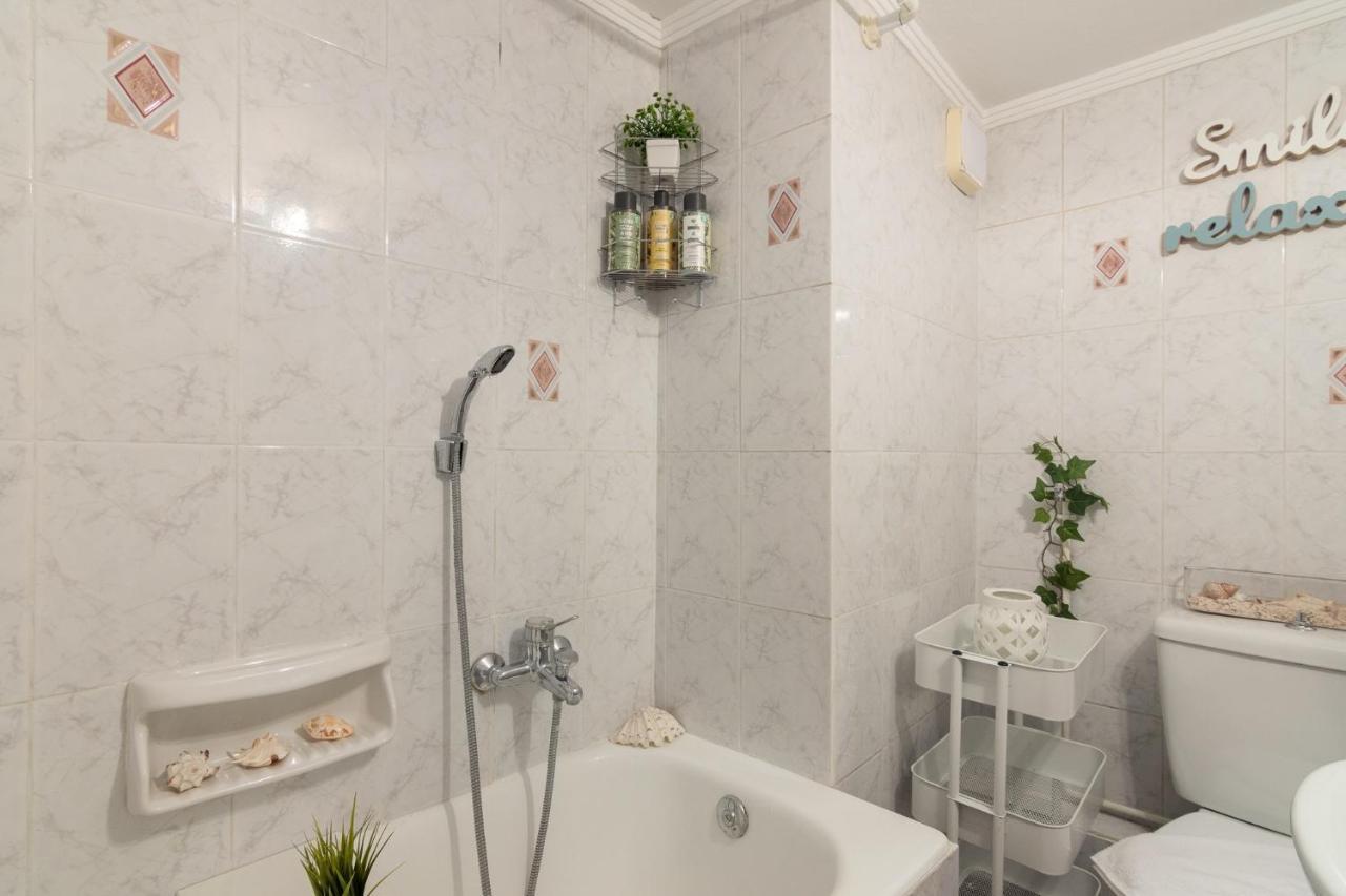Classic And Modern Apartment In Athene Buitenkant foto