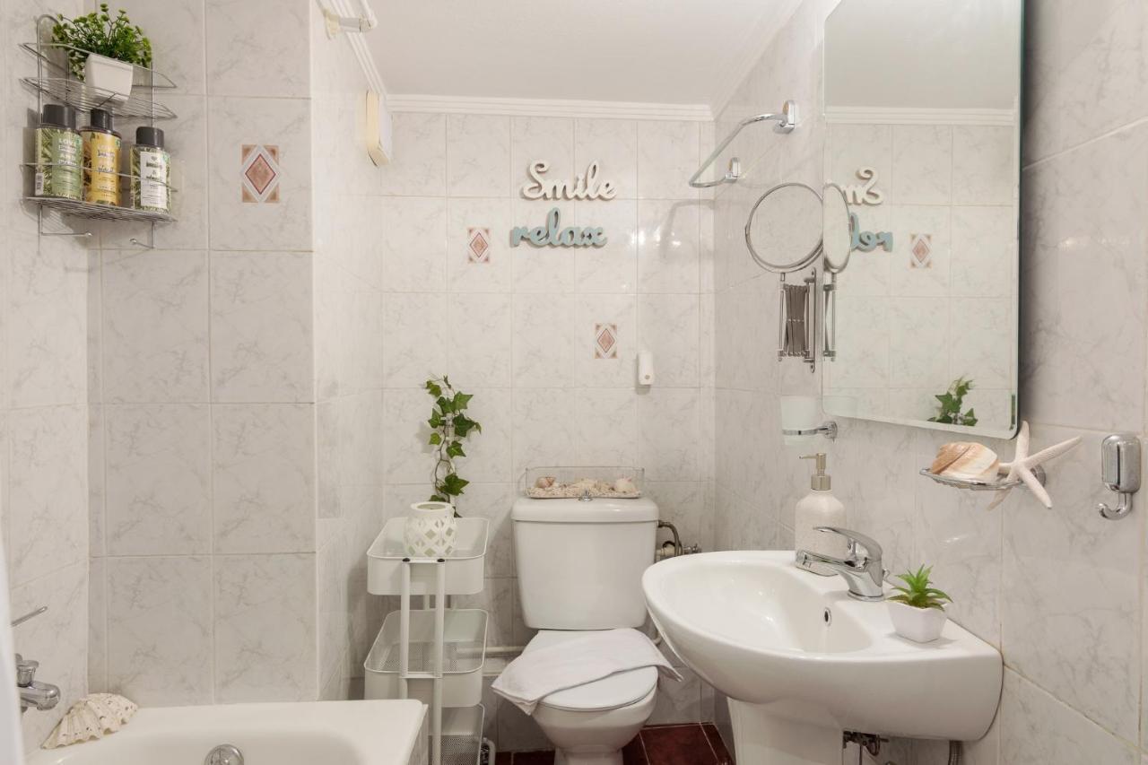 Classic And Modern Apartment In Athene Buitenkant foto